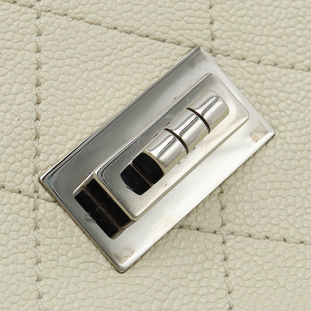 Chanel Caviar Skin 2.55 Matelasse Tote Bag - Image 8