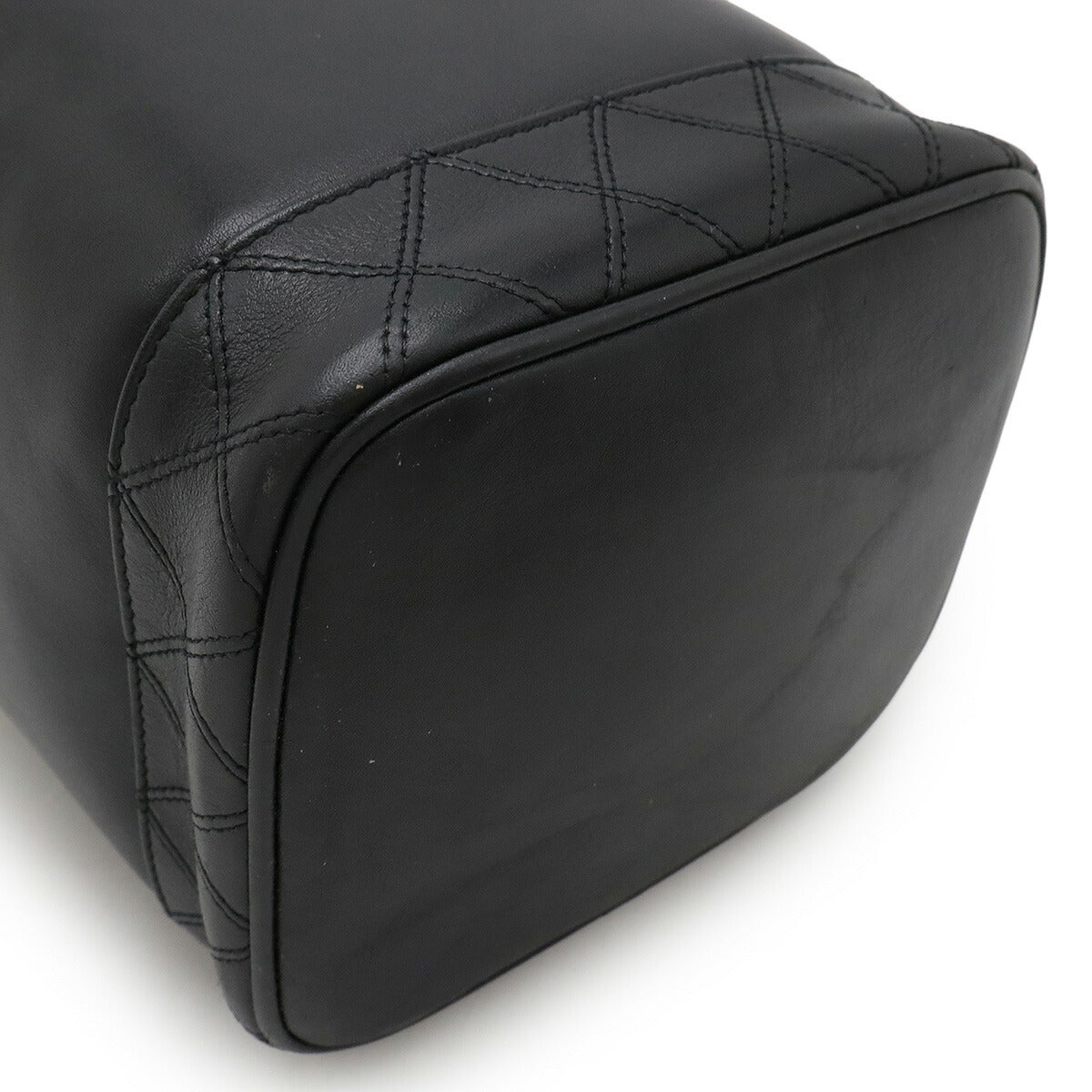 Chanel Bicolore Leather Vanity Bag - Image 3