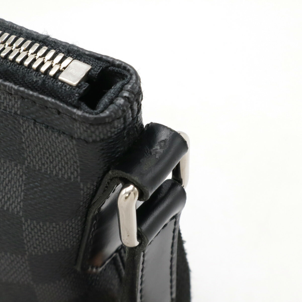 Louis Vuitton Mick PM Damier Graphite Shoulder Bag - Image 5