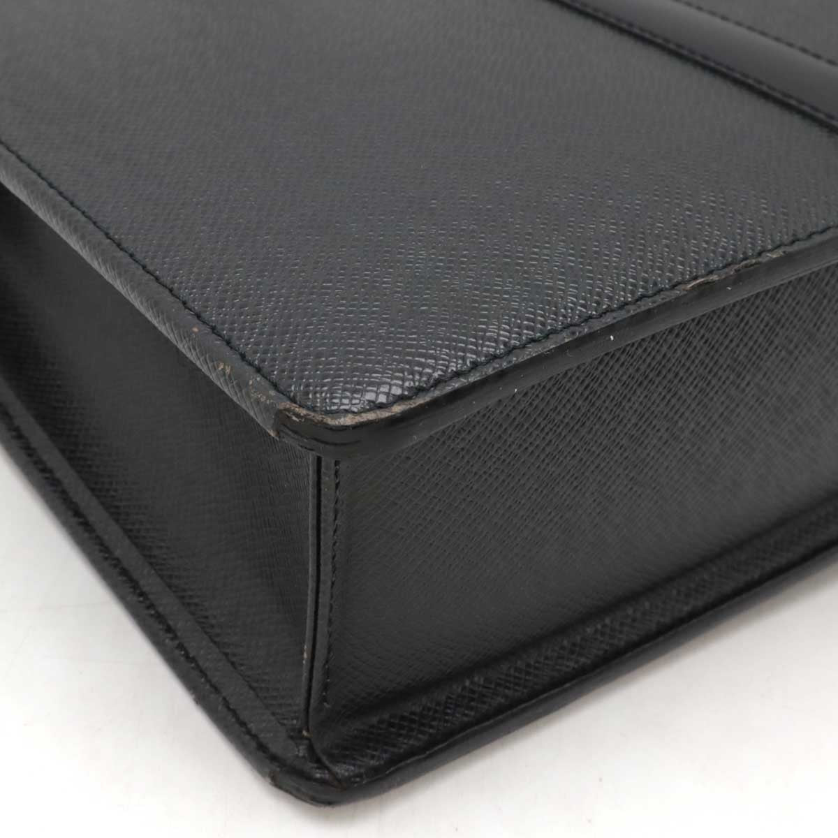 Louis Vuitton Porte-Documents Voyage Taiga 2way bag - Image 3