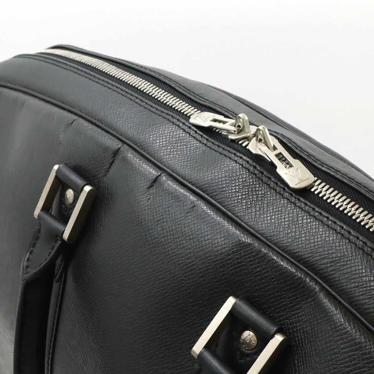 Louis Vuitton Elanga Taiga Boston Bag - Image 5