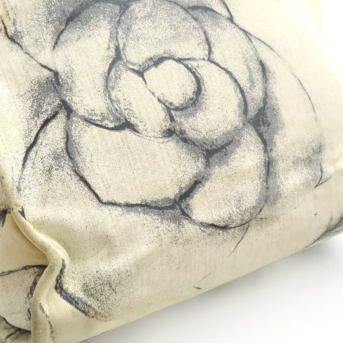 Chanel Camellia Canvas Leather 2way Bag - Image 8