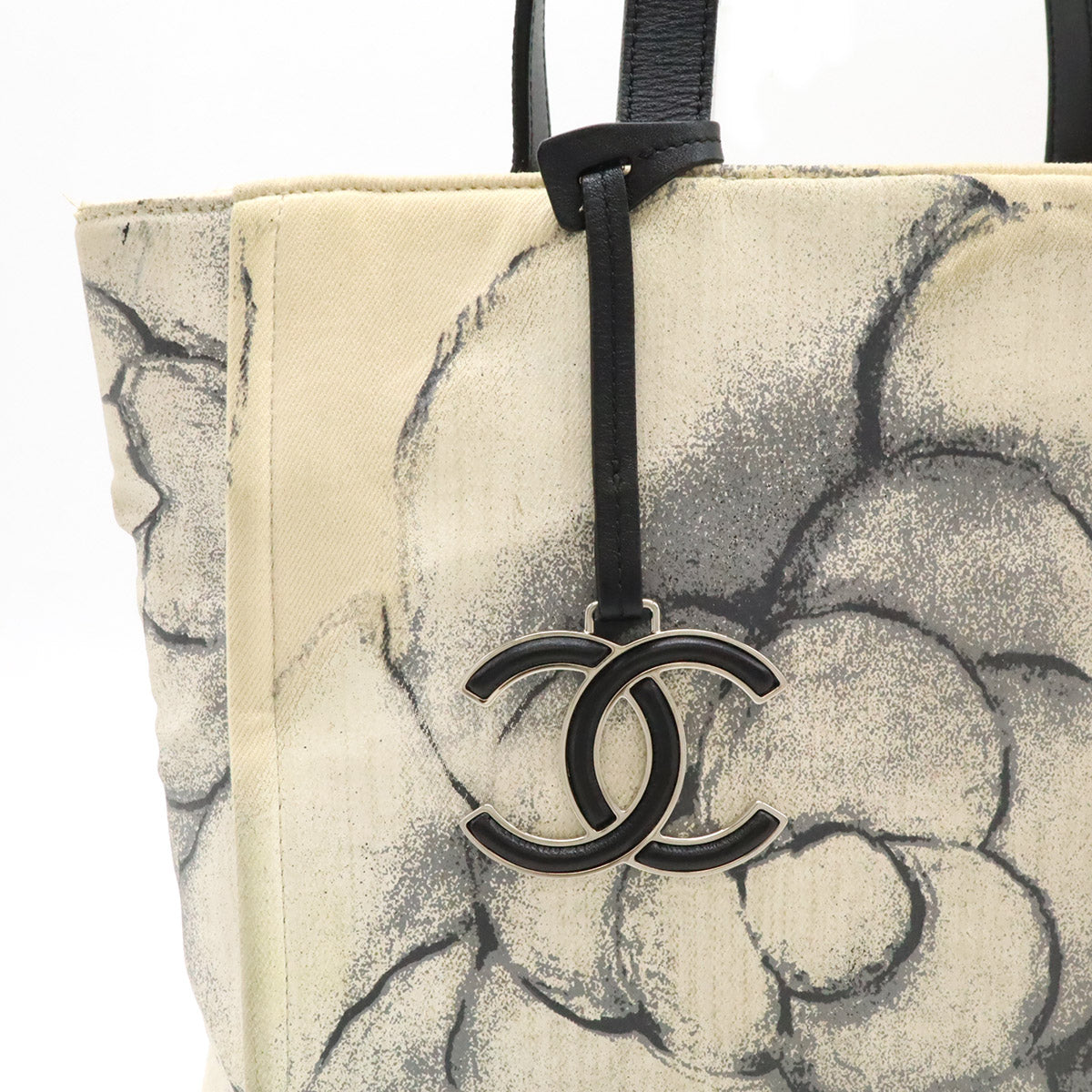 Chanel Camellia Canvas Leather 2way Bag - Image 9