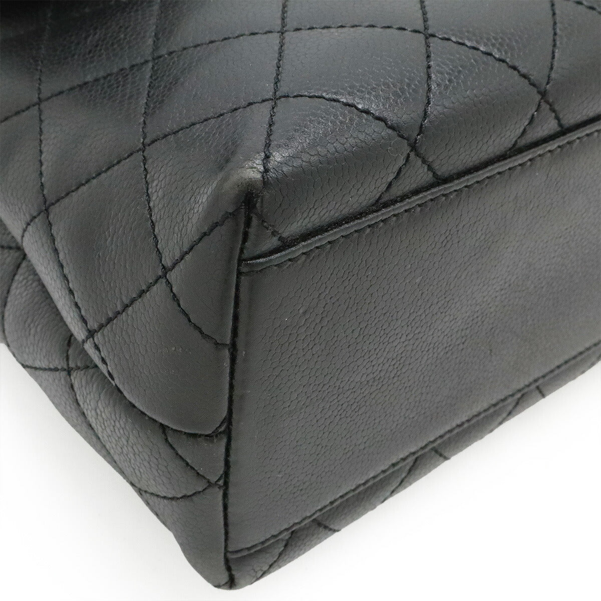 Chanel Matelasse Caviar Leather Handbag - Image 12