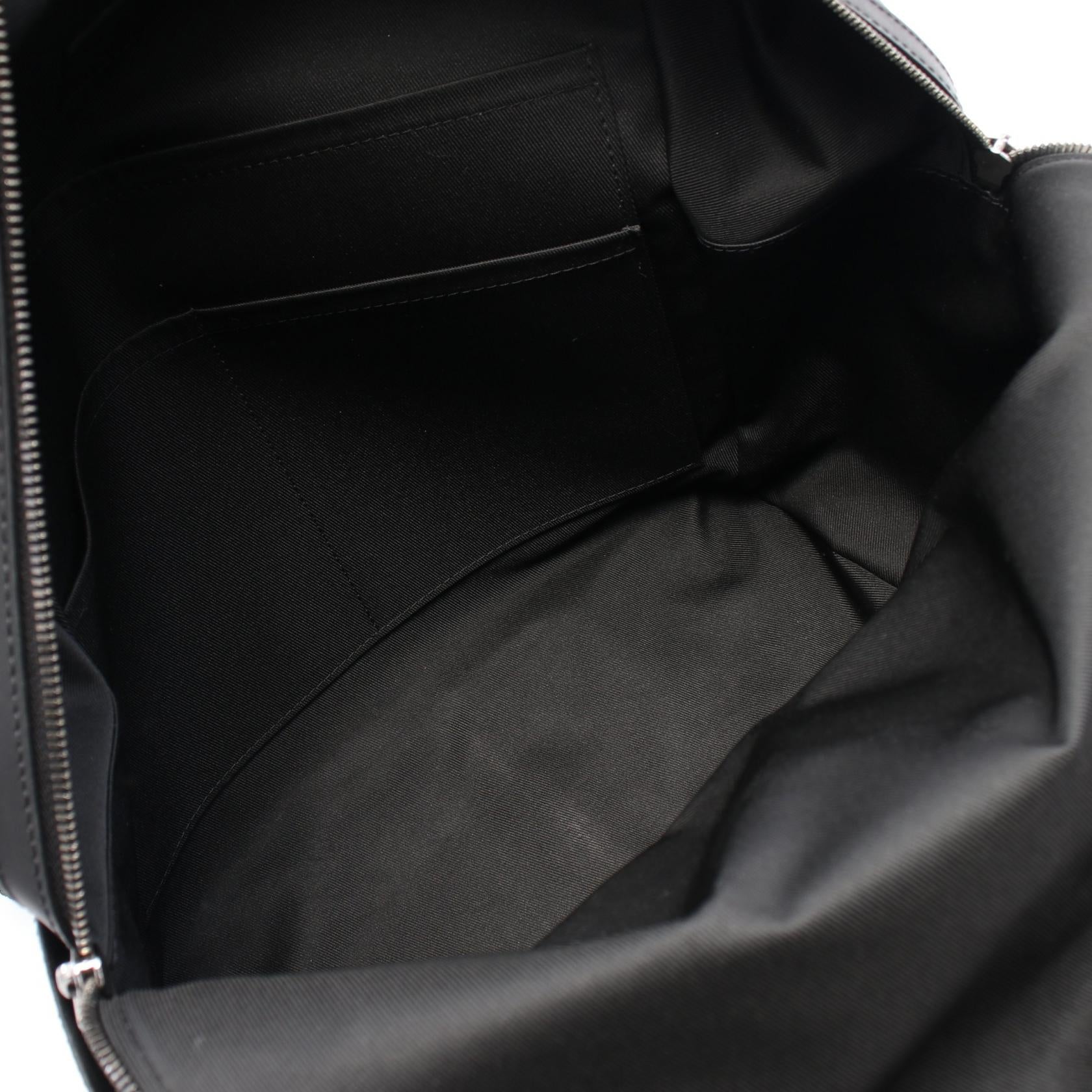 Louis Vuitton Discovery Monogram Backpack - Image 3