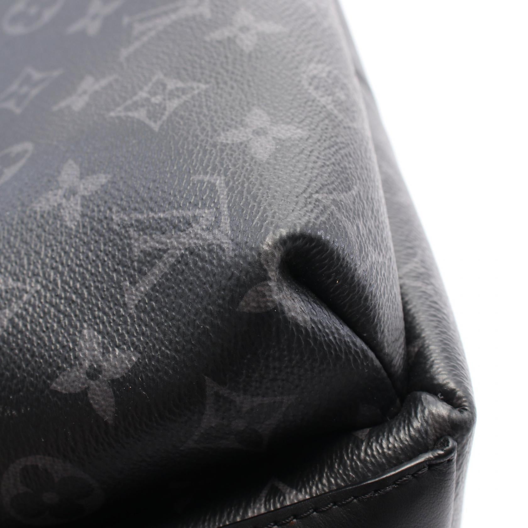 Louis Vuitton Discovery Monogram Backpack - Image 6