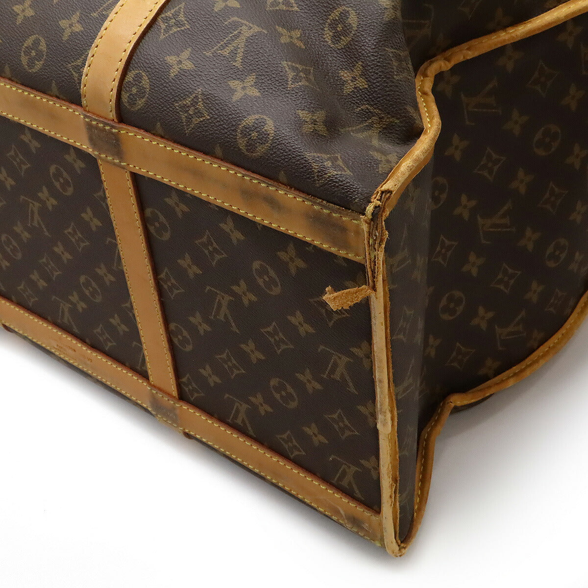 Louis Vuitton Sac Chasseurs Monogram Travel Bag - Image 3