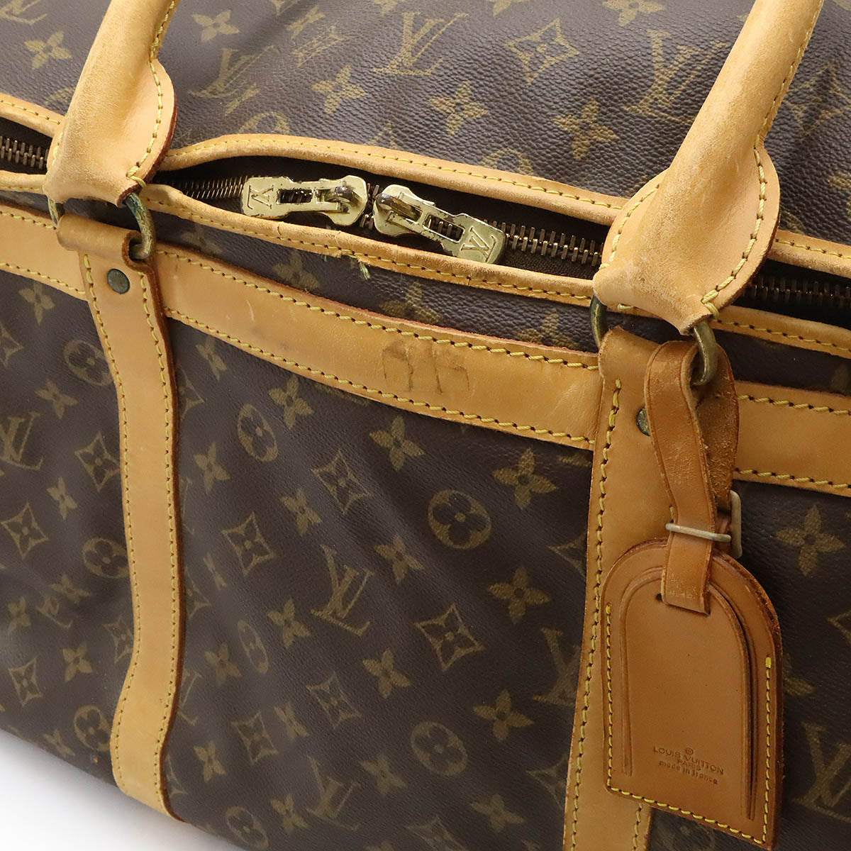 Louis Vuitton Sac Chasseurs Monogram Travel Bag - Image 5