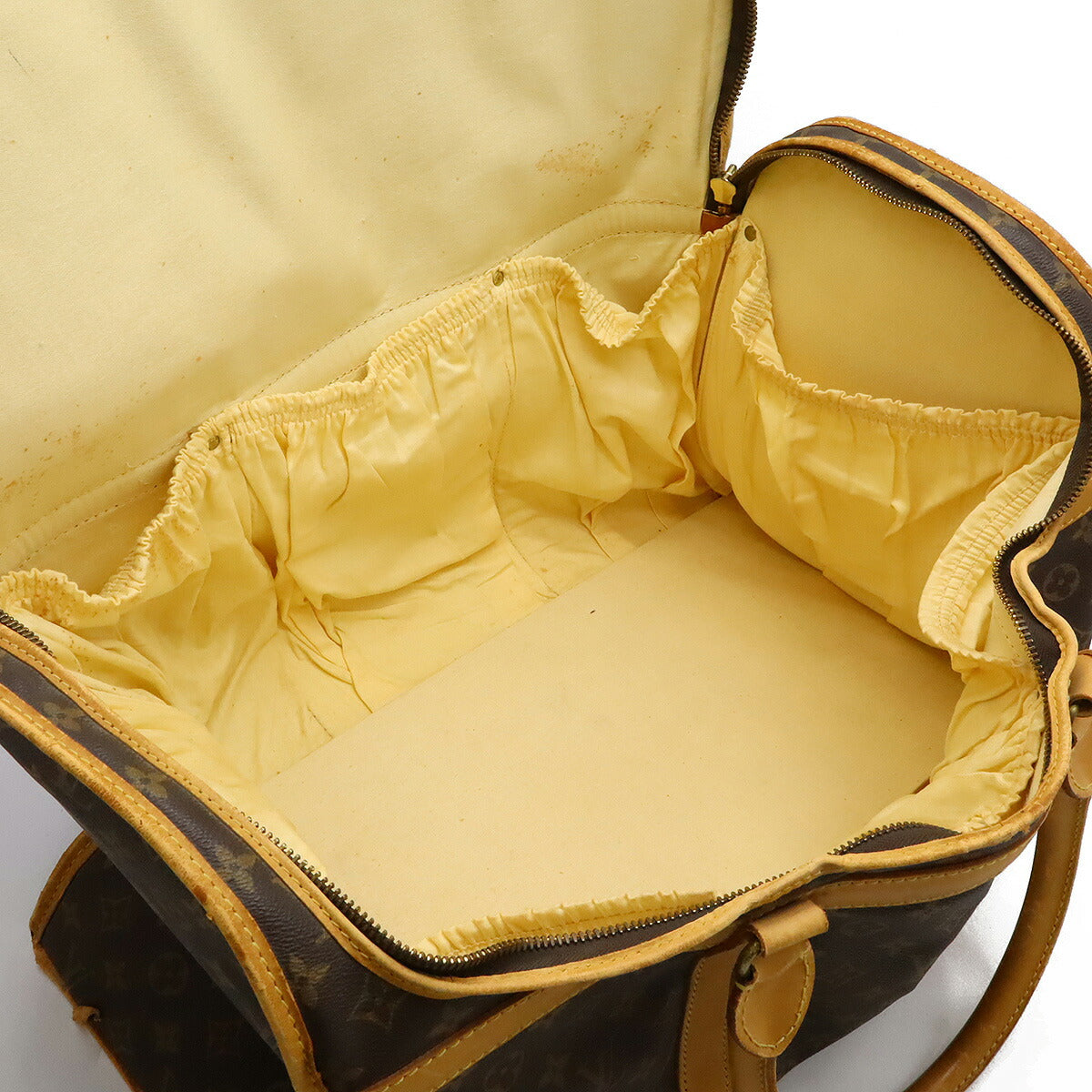 Louis Vuitton Sac Chasseurs Monogram Travel Bag - Image 6