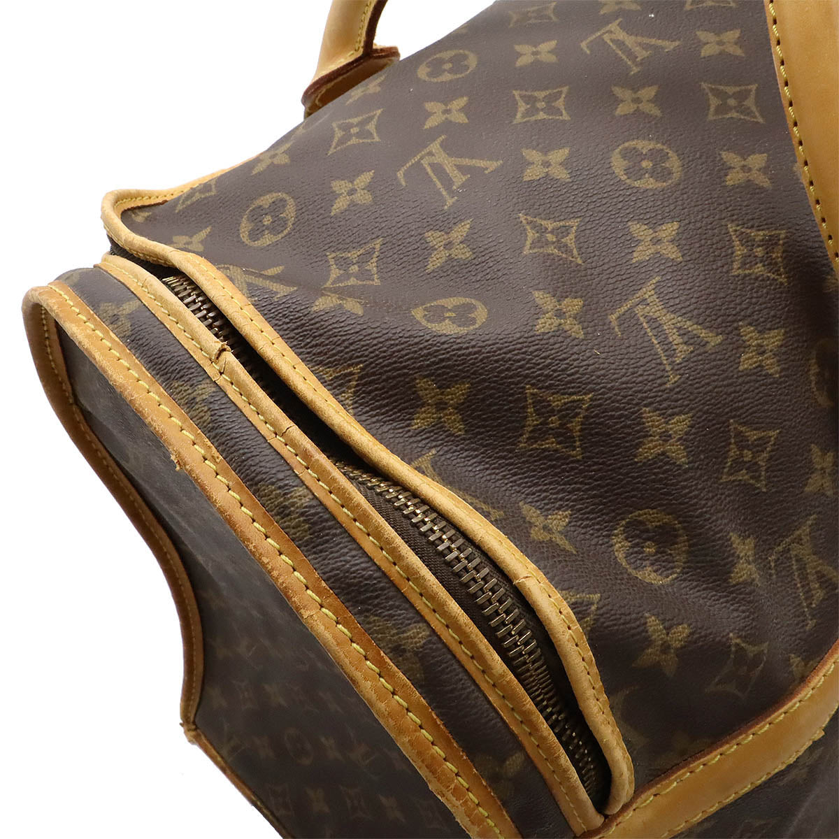 Louis Vuitton Sac Chasseurs Monogram Travel Bag - Image 8