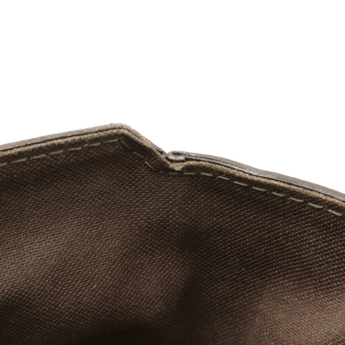 Louis Vuitton Miro Taiga Shoulder Bag - Image 7