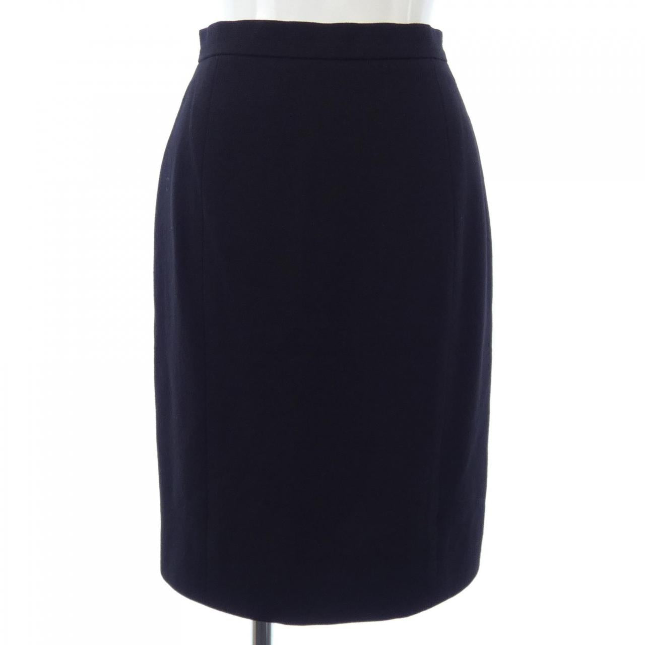 Chanel Suit Set - Image 6