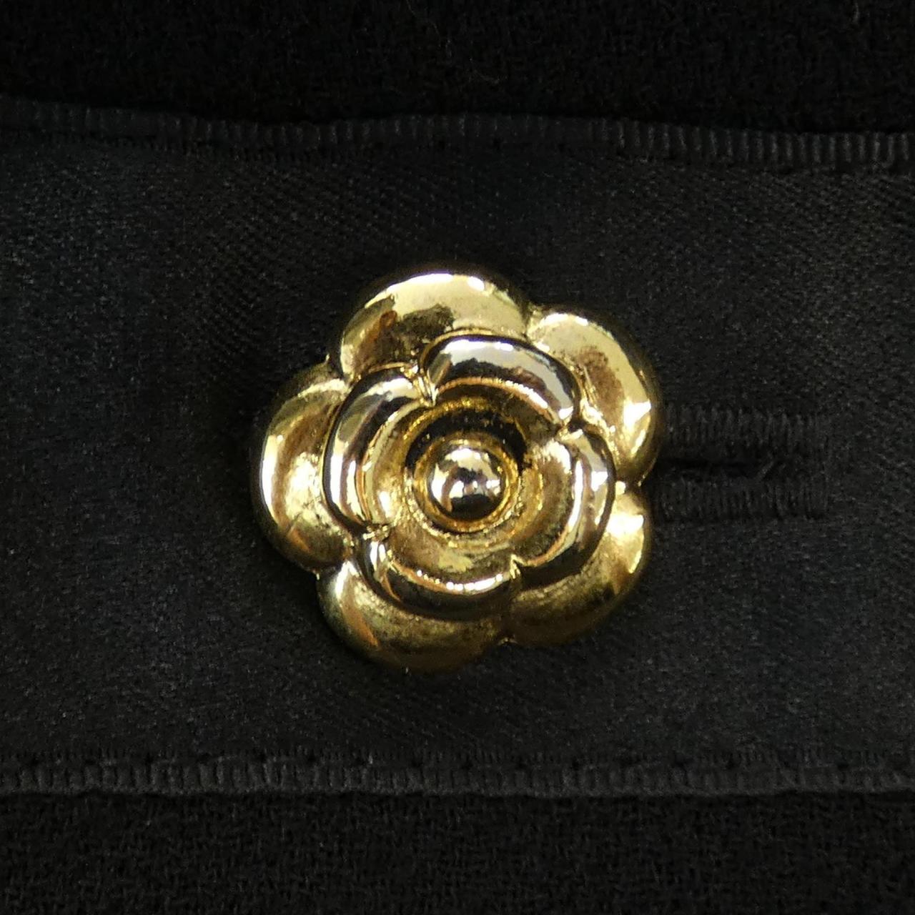 Chanel Suit Set - Image 8