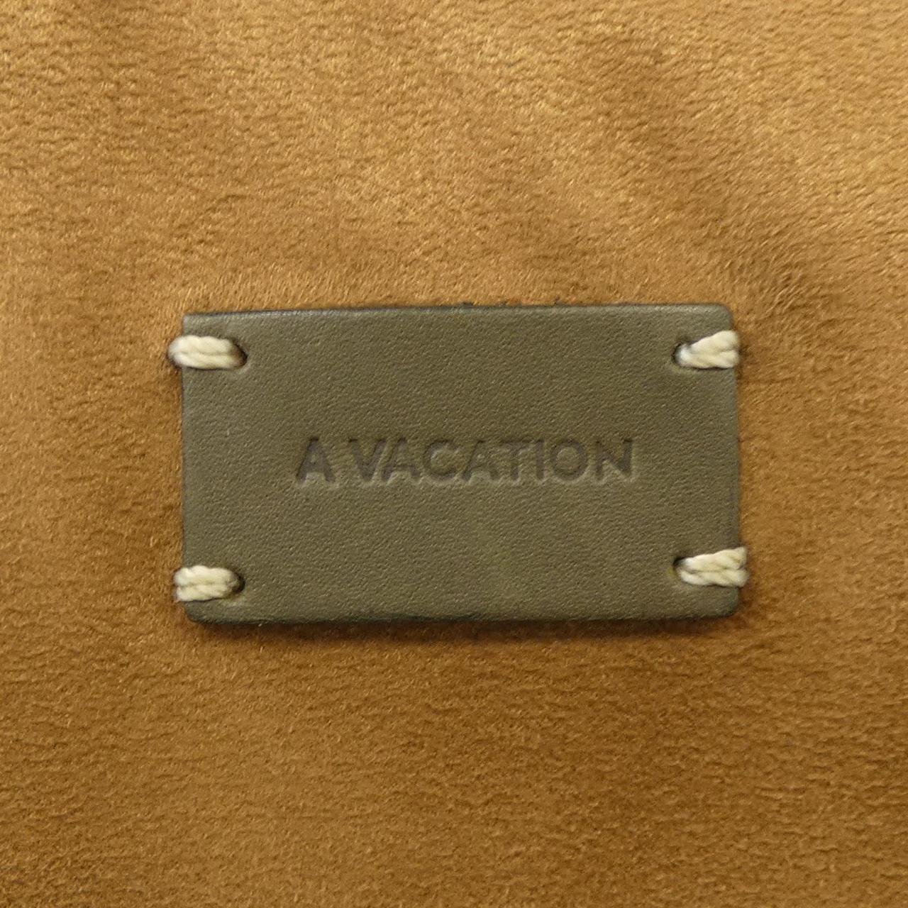 A VACATION Bag - Image 5