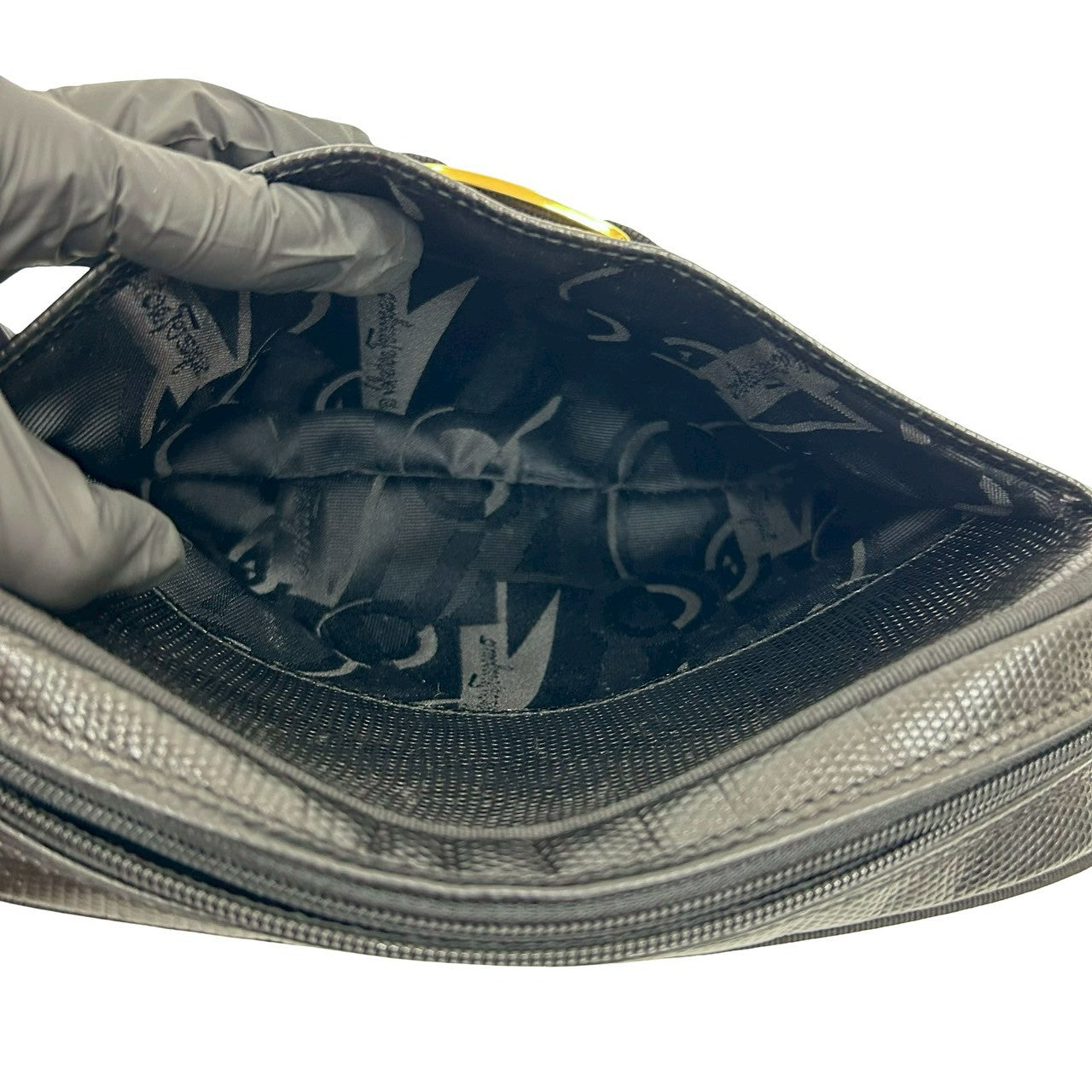 Salvatore Ferragamo Leather Shoulder Bag - Image 10