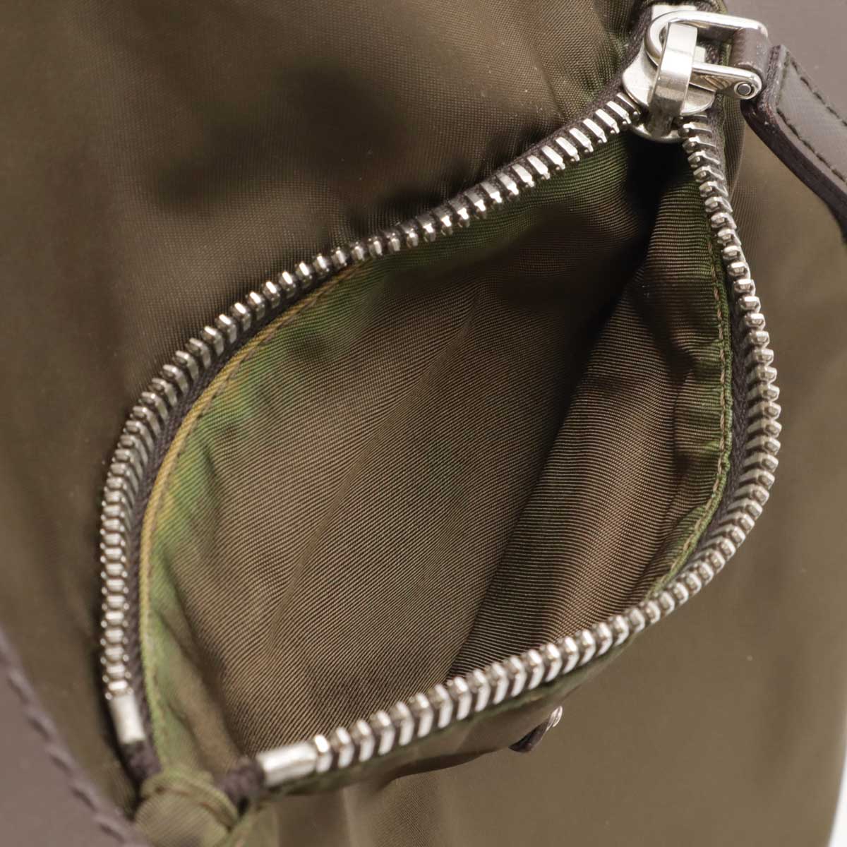 Prada Nylon Leather Triangle Logo Boston Bag Travel Bag V49Z - Image 9