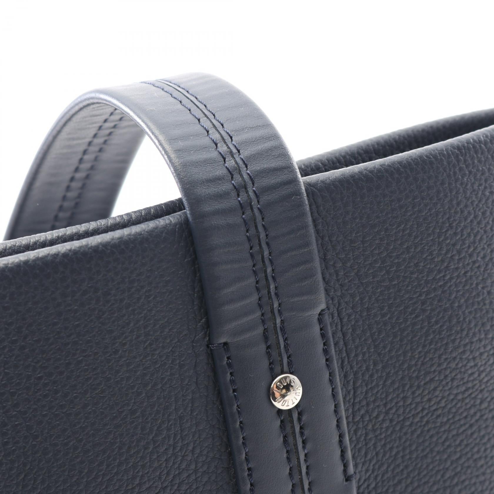 Louis Vuitton Takeoff Aerogram Leather Tote Bag - Image 6