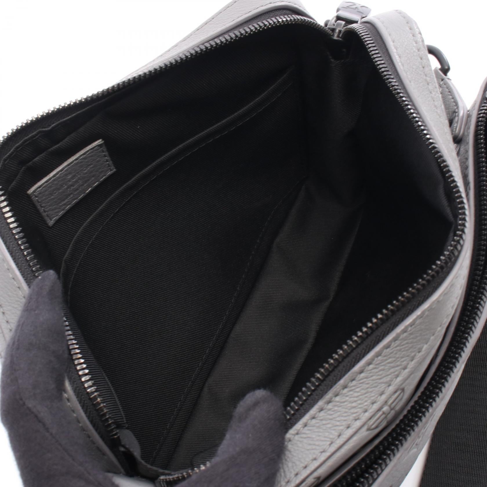 Louis Vuitton Trio Messenger Monogram Shadow Shoulder Bag - Image 3