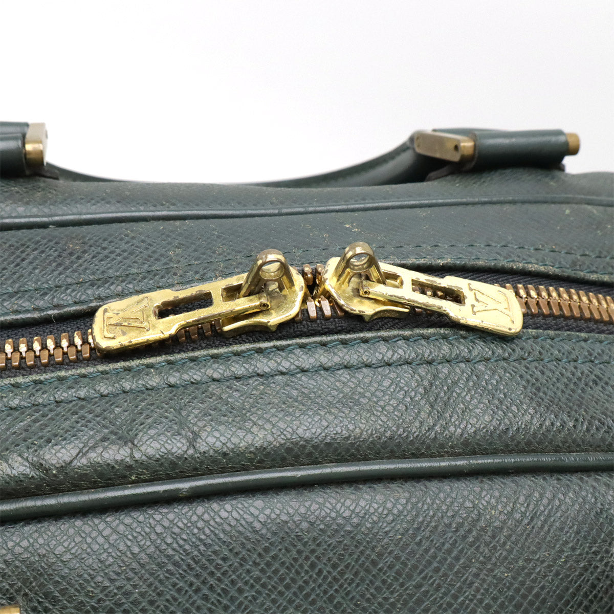 Louis Vuitton Taiga 2way Travel Bag - Image 5