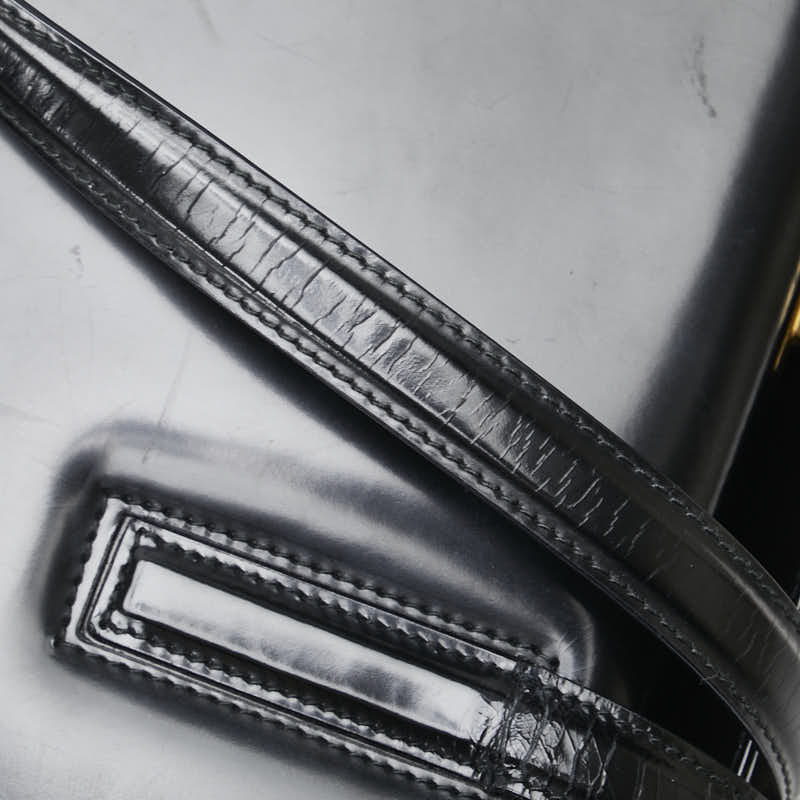 Salvatore Ferragamo Gancini Leather Shoulder Bag - Image 32